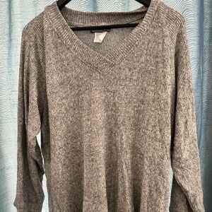 Canadian Modes Crystal gray V-Neck sweater - 1X- layer or no layers -